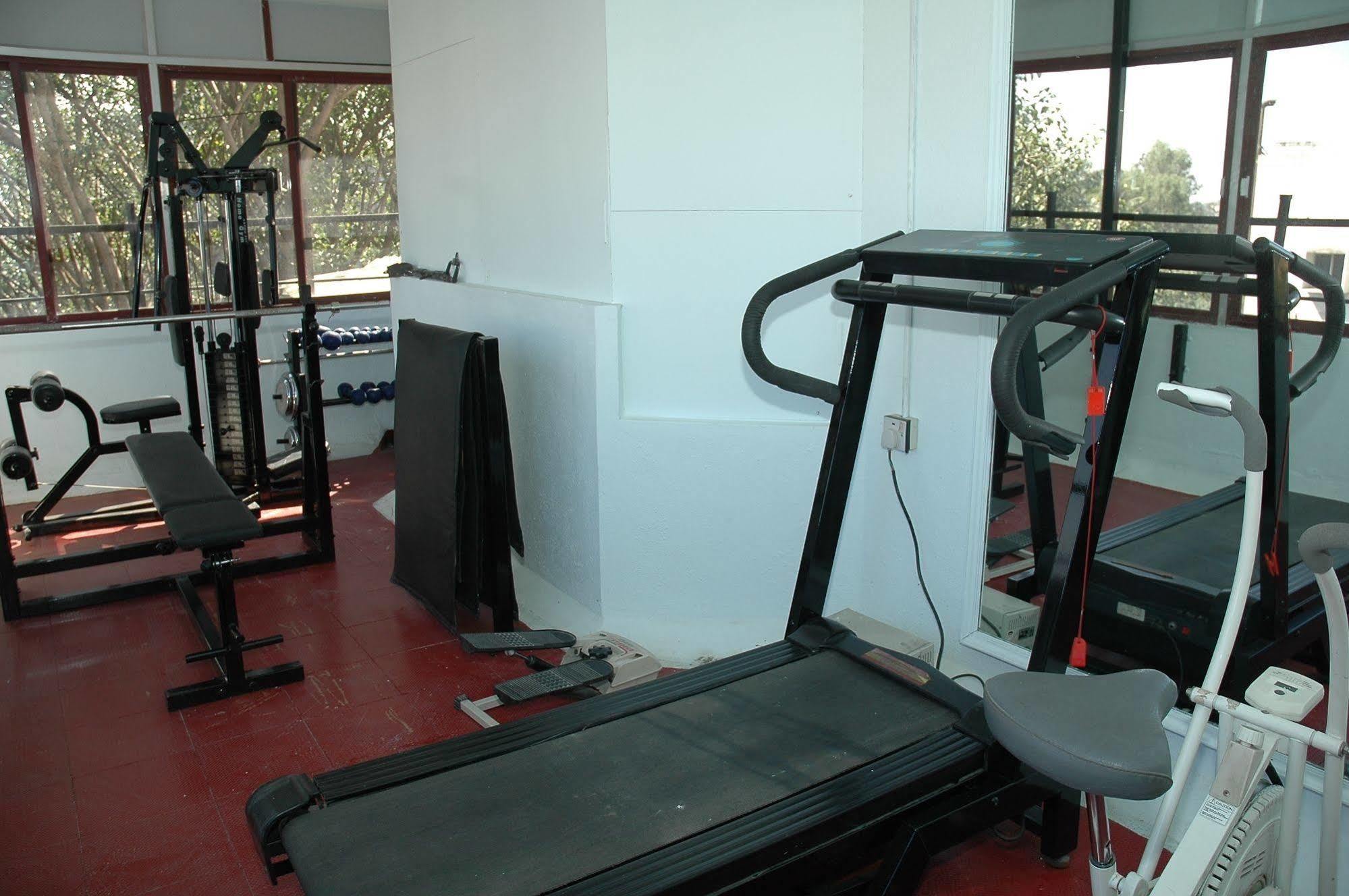 Istay Hotels Infantry Road Bangalore Esterno foto